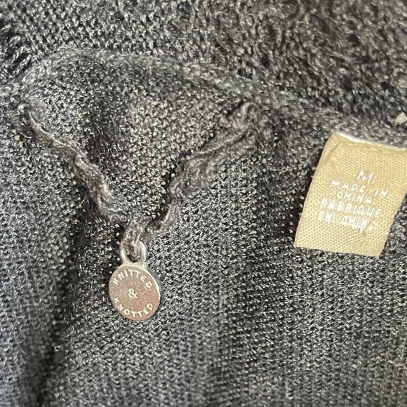 Anthropologie Knitted & Knotted Boho Gray Pom Cardigan Sweater M - Picture 8 of 8